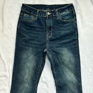 Dark Blue Flare/Bootcut Jeans NEVER WORN Size US 4
Great Condition